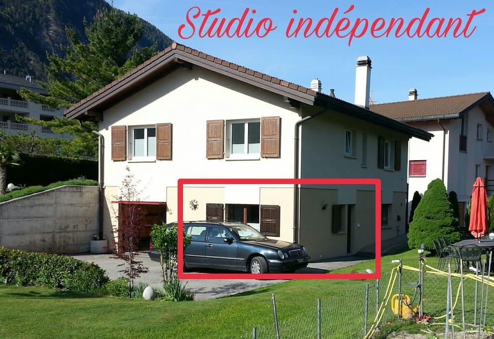 Studio Independant A Grone Luaran gambar